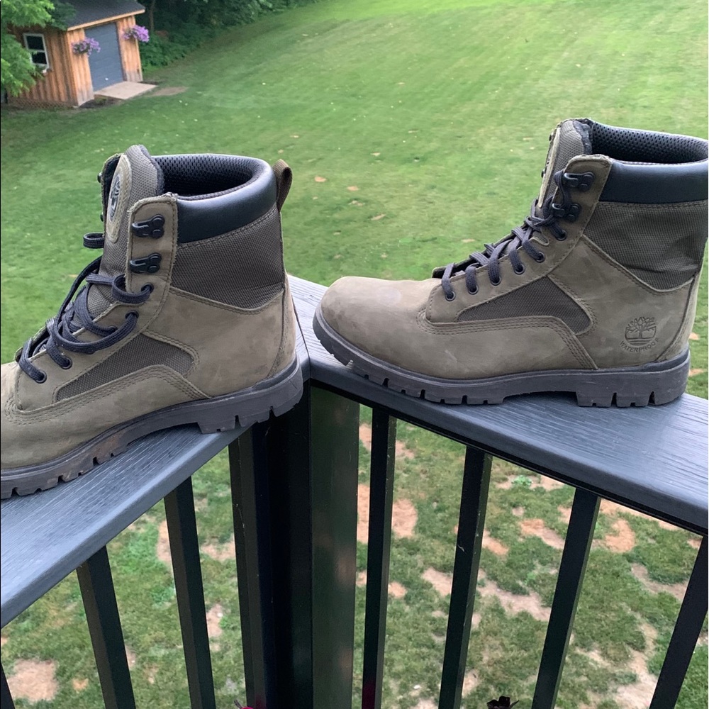 Men’s size 12 hunter green timberlands